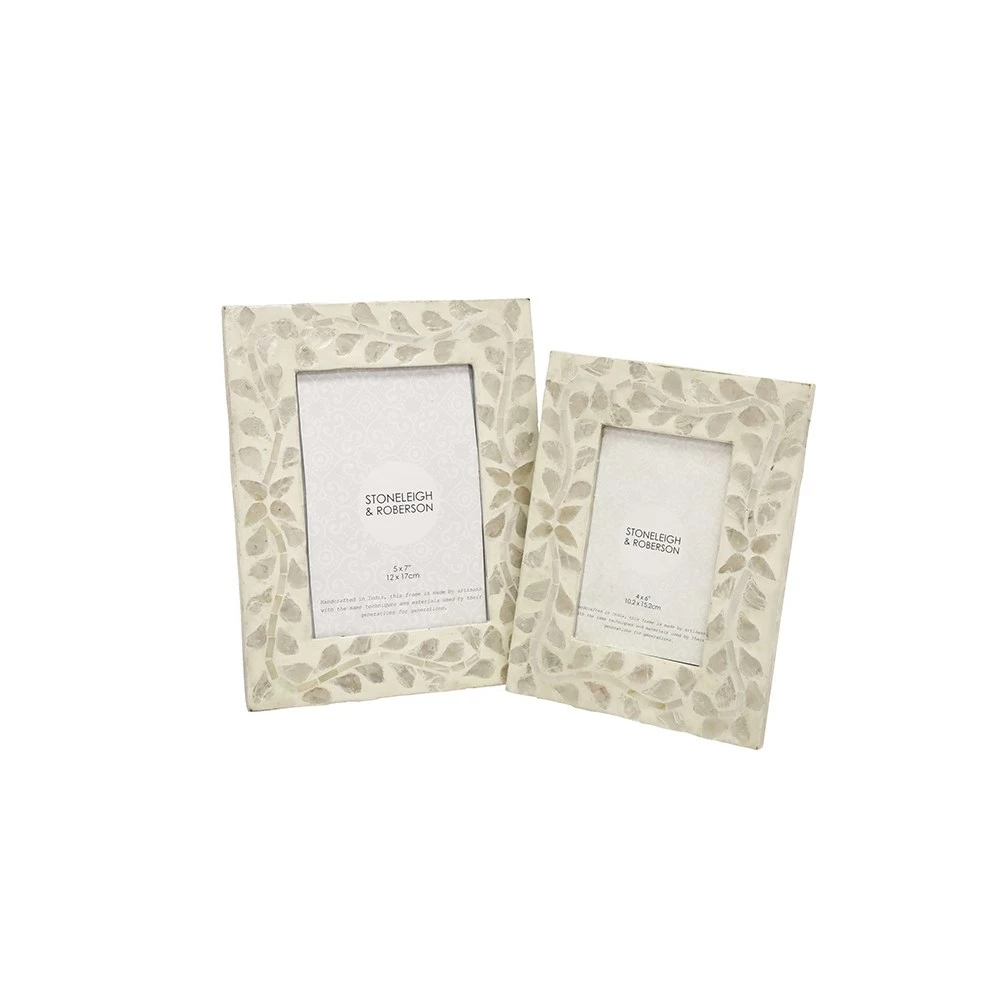 Stoneleigh Roberson Utopia Capiz Shell Photo Frame 4x6" White 5 Stoneleigh Roberson Utopia Capiz Shell Photo Frame 4x6" White - Image 3